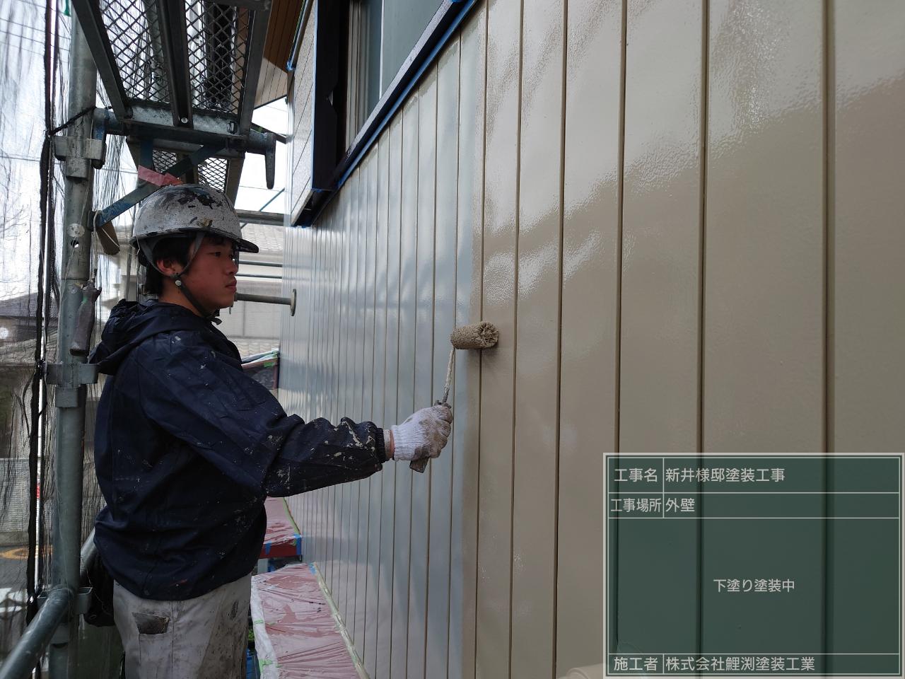 埼玉県北本市で外壁の下塗り塗装をしました。